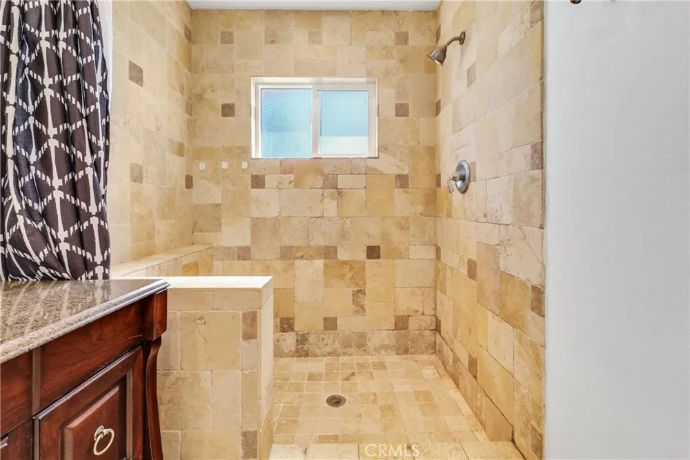 235 S Azusa West Covina, CA 91791